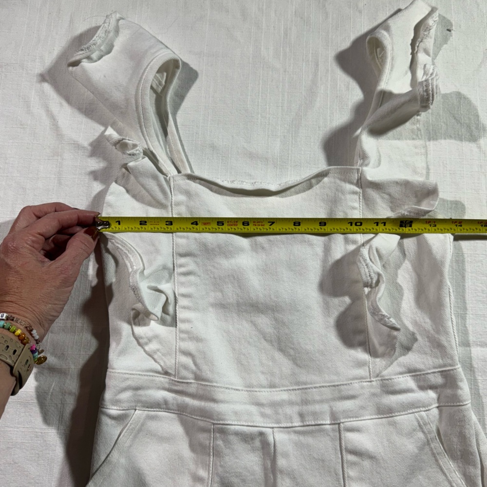 Day + Moon White Sleeveless Romper - Picture 3 of 5